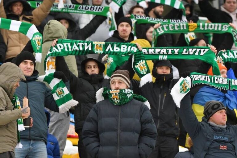 Активність уболівальників Карпат склала недобру службу клубу