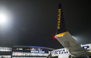 Атака РФ на Україну: Польща закрила два аеропорти