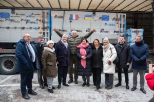 Франція передала Києву 30 генераторів