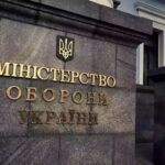 Мільйонний хабар та бронь від правосуддя як фігурант справ НАБУ залишається на чолі будівництва Міноборони