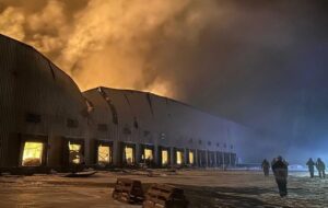 На Київщині горять склади Рошен – соцмережі