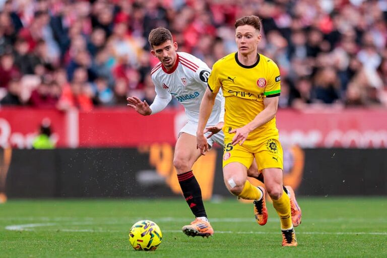 Названо оцінки українців у матчі з Севільєю