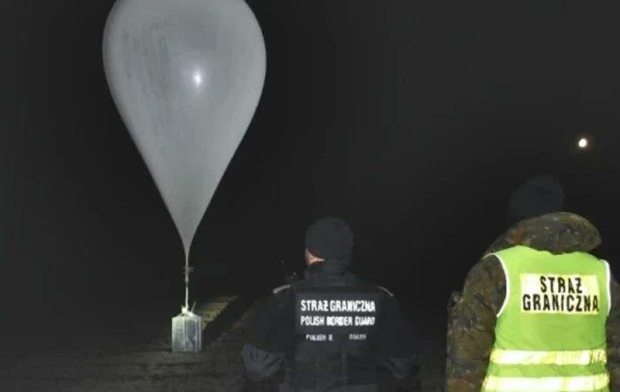 Польські військові зафіксували “вторгнення” повітряних куль в країну