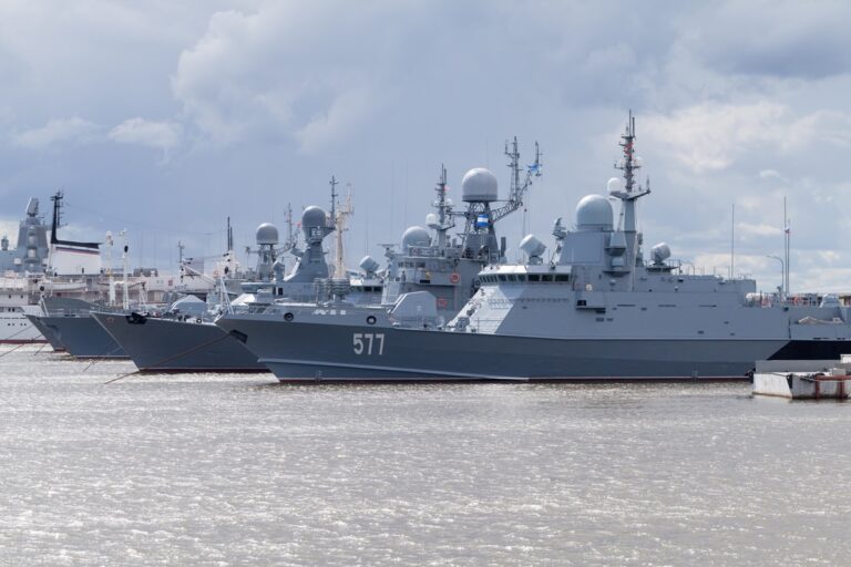 РФ та Іран розпочали спільні військово-морські навчання