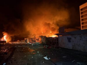 РФ вдарила ракетами по Харкову: пошкоджені будинки