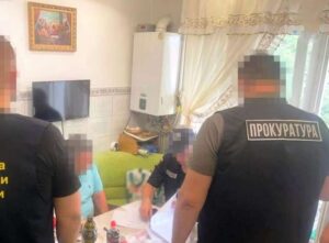 Сімейний підряд на муніципальних нянях на Львівщині судитимуть посадовицю та її чоловіка за крадіжку соцвиплат