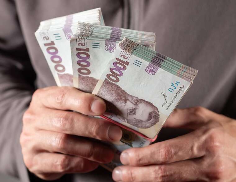 Схема на мільярд ДПС викрила 10 торгових мереж, які сховали податки за спинами 800 ФОПів