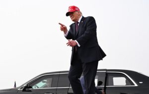 Трамп стежив за ударами по Ірану – Білий дім