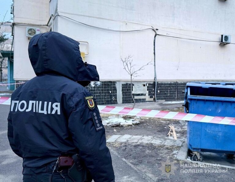 У сміттєвому контейнері в Одесі виявили плід дитини