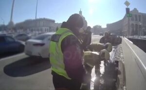 В центрі Києва діти заблукали в каналізації