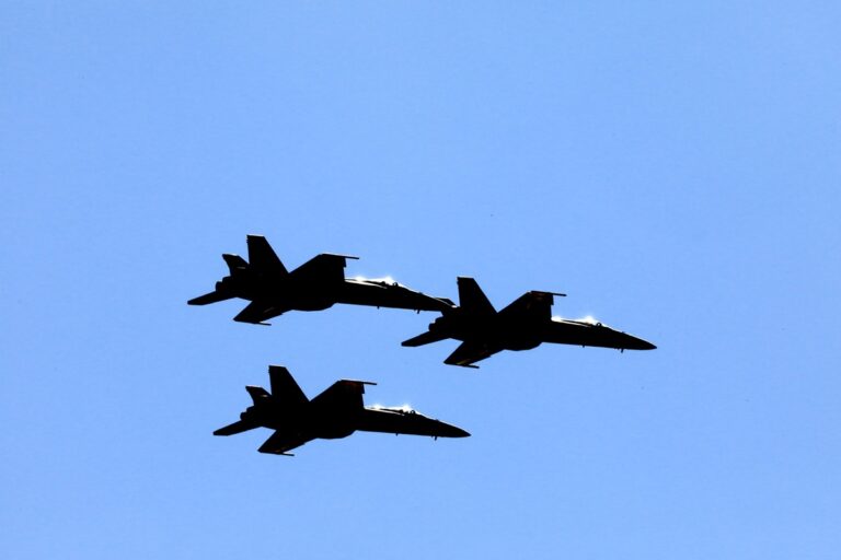 Винищувачі США та Китаю провели коротке протистояння над Жовтим морем – ЗМІ