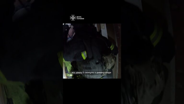 «Ми вже бачимо ваше обличчя, докопалися!» — ці слова рятувальників дарують друге життя