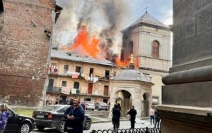 Атака РФ на Львів: влада повідомила про понад 30 постраждалих