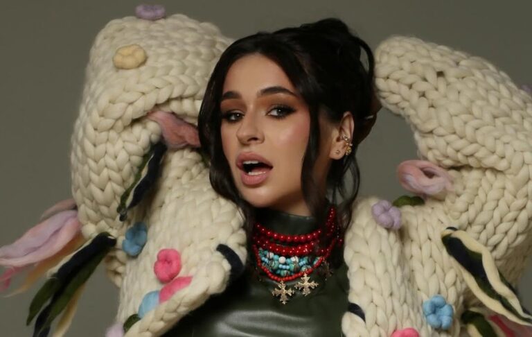 FI&Iuml;NKA розкрила заробіток із хіта Афини