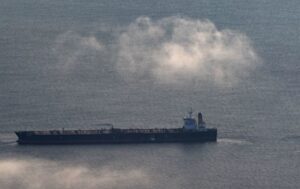 Індія домагається безпечного проходу своїх судів через Ормузьку протоку