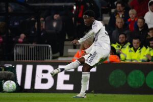 Манчестер Юнайтед підготував контракти для двох своїх гравців