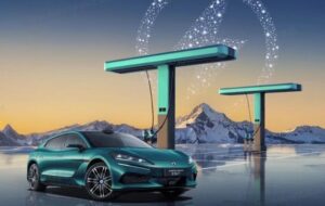 Мегаватна автомобільна зарядка китайської BYD запрацює в Європі в квітні