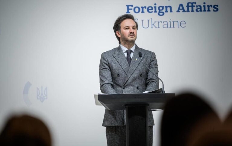 МЗС відреагувало на газовий шантаж Орбана