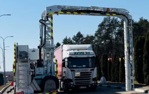 На кордоні з Польщею запрацювали мобільні сканери з ШІ