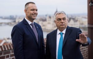 Навроцький зустрівся з Орбаном у Будапешті