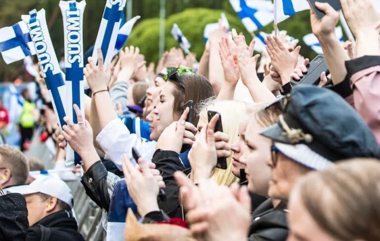 Названо найщасливішу країну світу