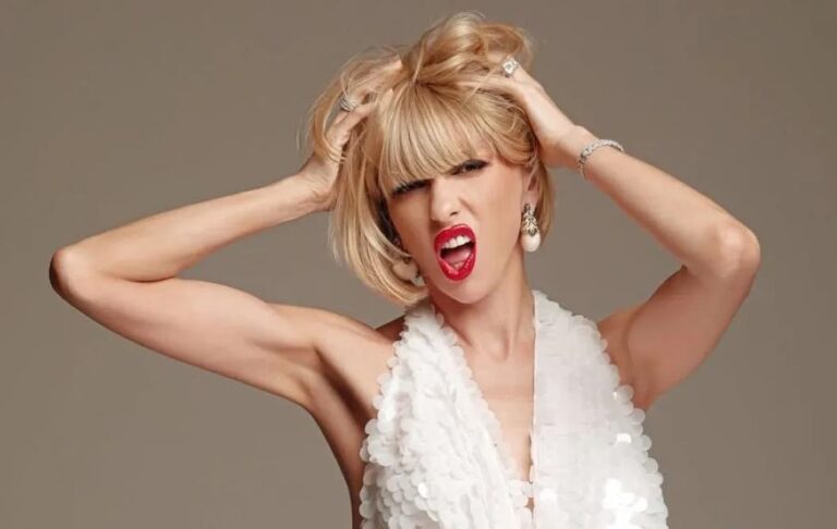 Оля Полякова розповіла, як її пограбували в Парижі