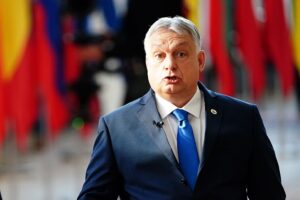 Орбан вимагає від Зеленського “забрати шпигунів додому”