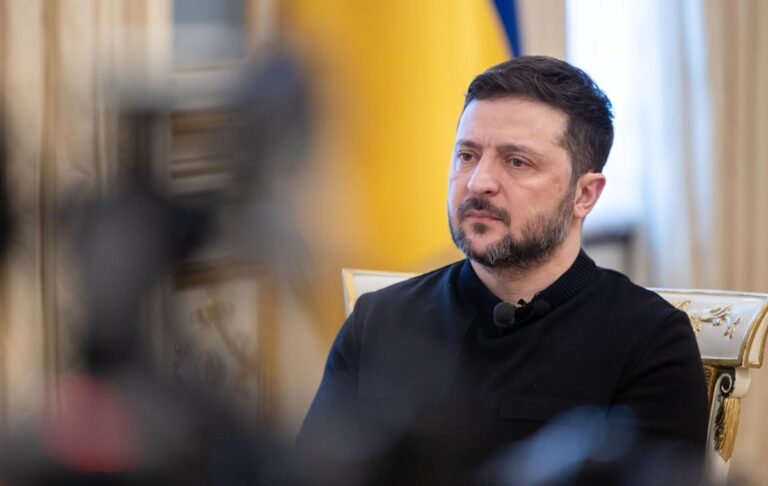 Путін не отримає подарунків – Зеленський