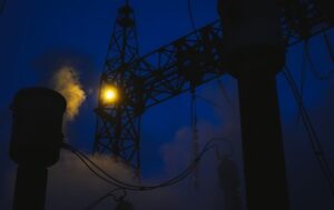 У Києві через аварію перебої зі світлом і водою