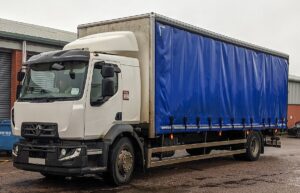 У лютому українці придбали 880 вантажівок: які марки найчастіше обирали