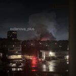 У Севастополі стався вибух у п’ятиповерхівці: палають три поверхи