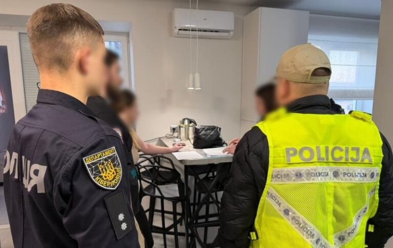 Україна та Латвія ліквідували мережу шахрайських call-центрів