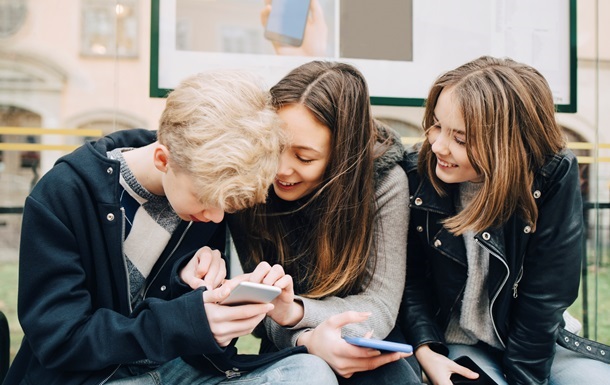 Уряд Австрії планує заборонити соцмережі для дітей до 14 років