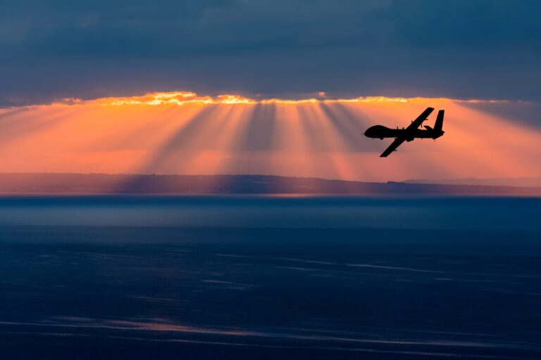 В Росії повідомили про серію вибухів внаслідок атаки дронів