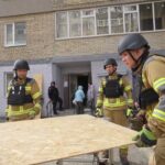 У Сумах впродовж дня тривали аварійно-відновлювальні роботи на місці російської нічної атаки