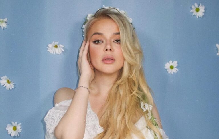 Аліна Гросу вперше стала мамою