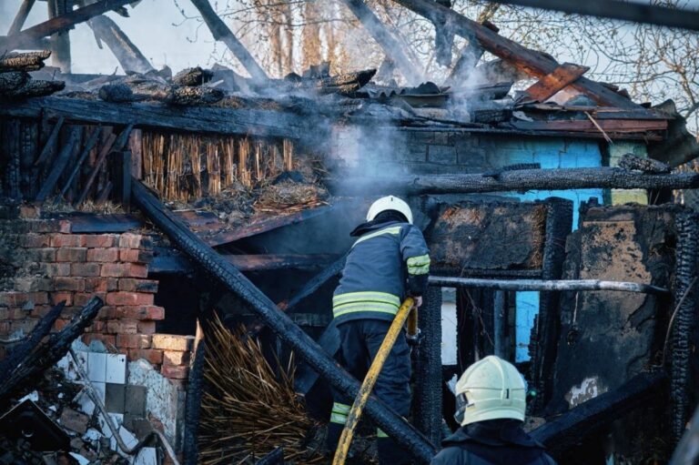Атака дронів на Черкаси: з’явилися фото наслідків