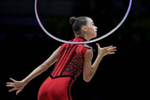 Онофрійчук переконливо крокує за медалями на Кубку світу в Баку