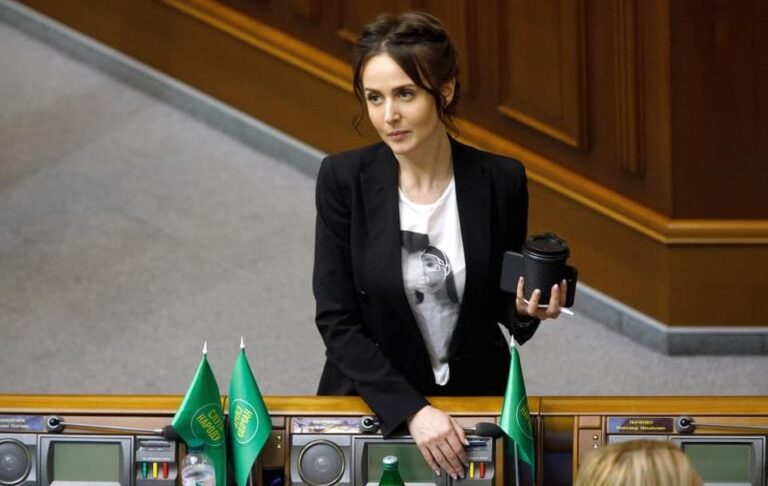 Рада підтримала складання повноважень нардепа від Слуги народу