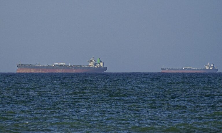 США запевняють, що повністю зупинили морську торгівлю з Іраном