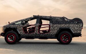 Tesla Cybertruck отримав екстремальну версію без дверей для бездоріжжя