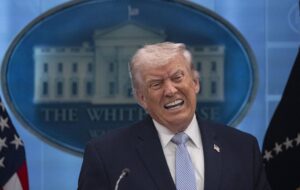 Трамп планує “спільно” з Іраном охороняти Ормузьку протоку