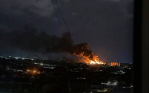 У Луганську після БПЛА пожежа і перебої зі світлом