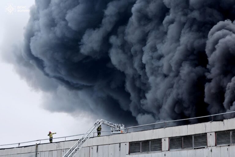 У Луцьку ліквідували пожежі після ударів РФ