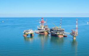 Уражено бурові установки на Каспії – Генштаб