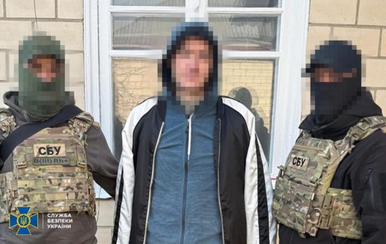 Дезертир організовував підпали військових авто у Києві