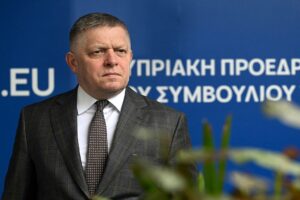 Фіцо поїде на 9 травня до Москви – ЗМІ