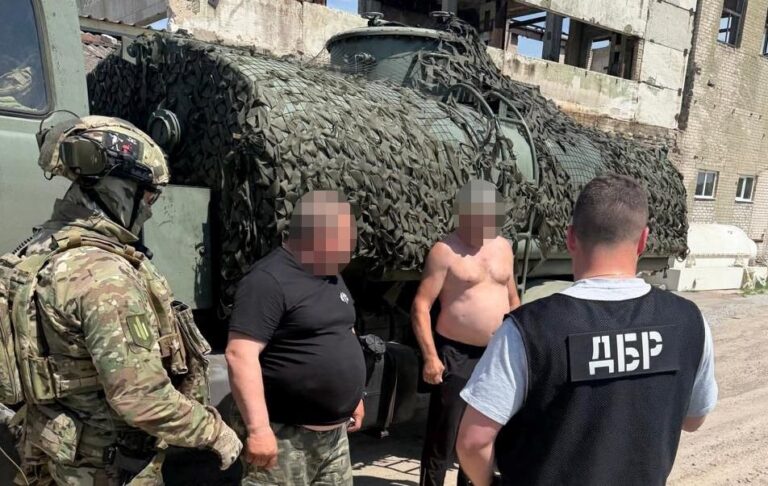 На Хмельниччині посадовець військової частини продав 17 тонн дизпального