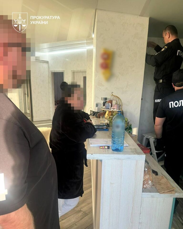 На Київщині викрили аферистів-аграріїв, які ошукували іноземців на &euro;600 000