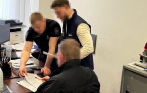 На Київщині викрили схему квартирного шахрайства за участю судді